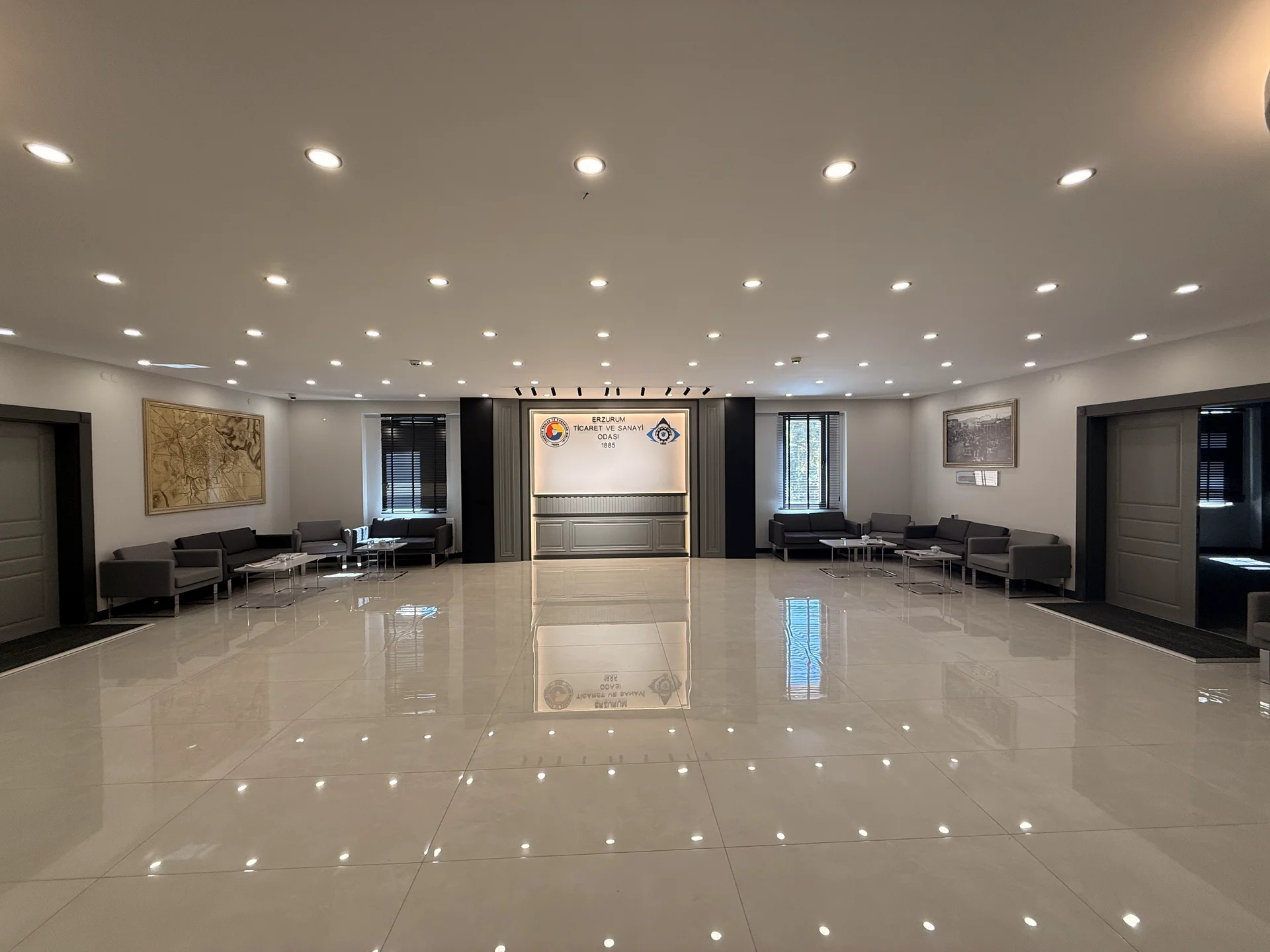 Erzurum Ticaret ve Sanayi Odası — Protokol Katı ve Konferans Salonu — Fotoğraflar 1