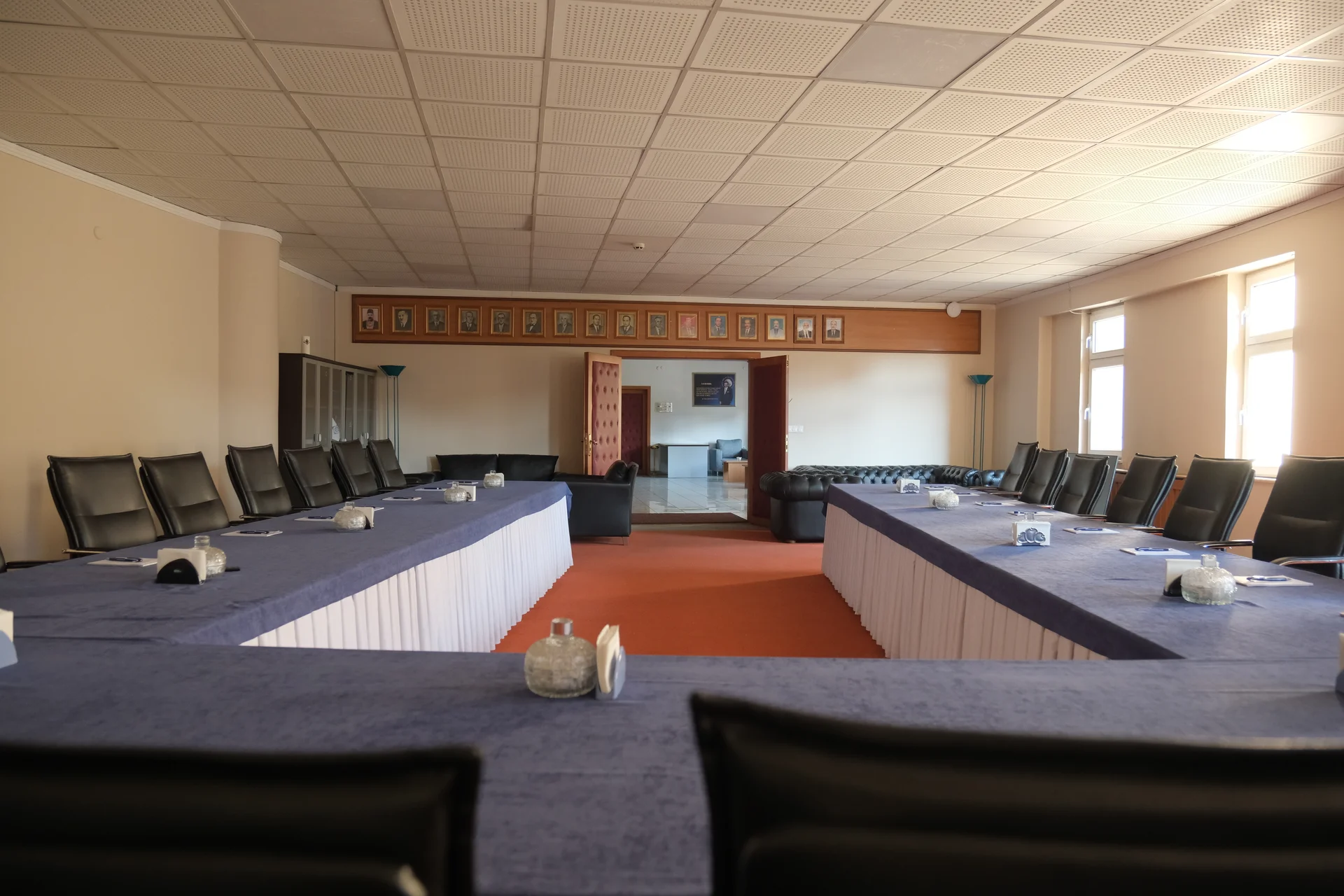 Erzurum Ticaret ve Sanayi Odası — Yönetim Toplantı Salonu — Öncesi 12