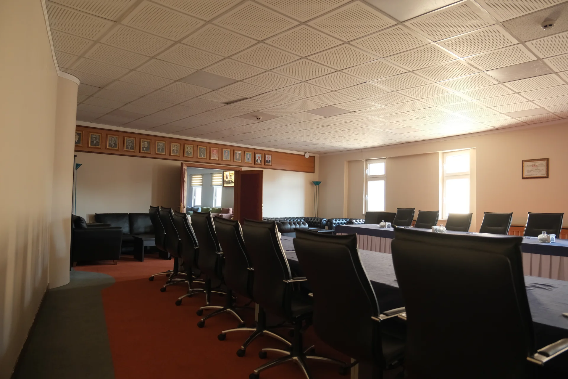 Erzurum Ticaret ve Sanayi Odası — Yönetim Toplantı Salonu — Öncesi 13