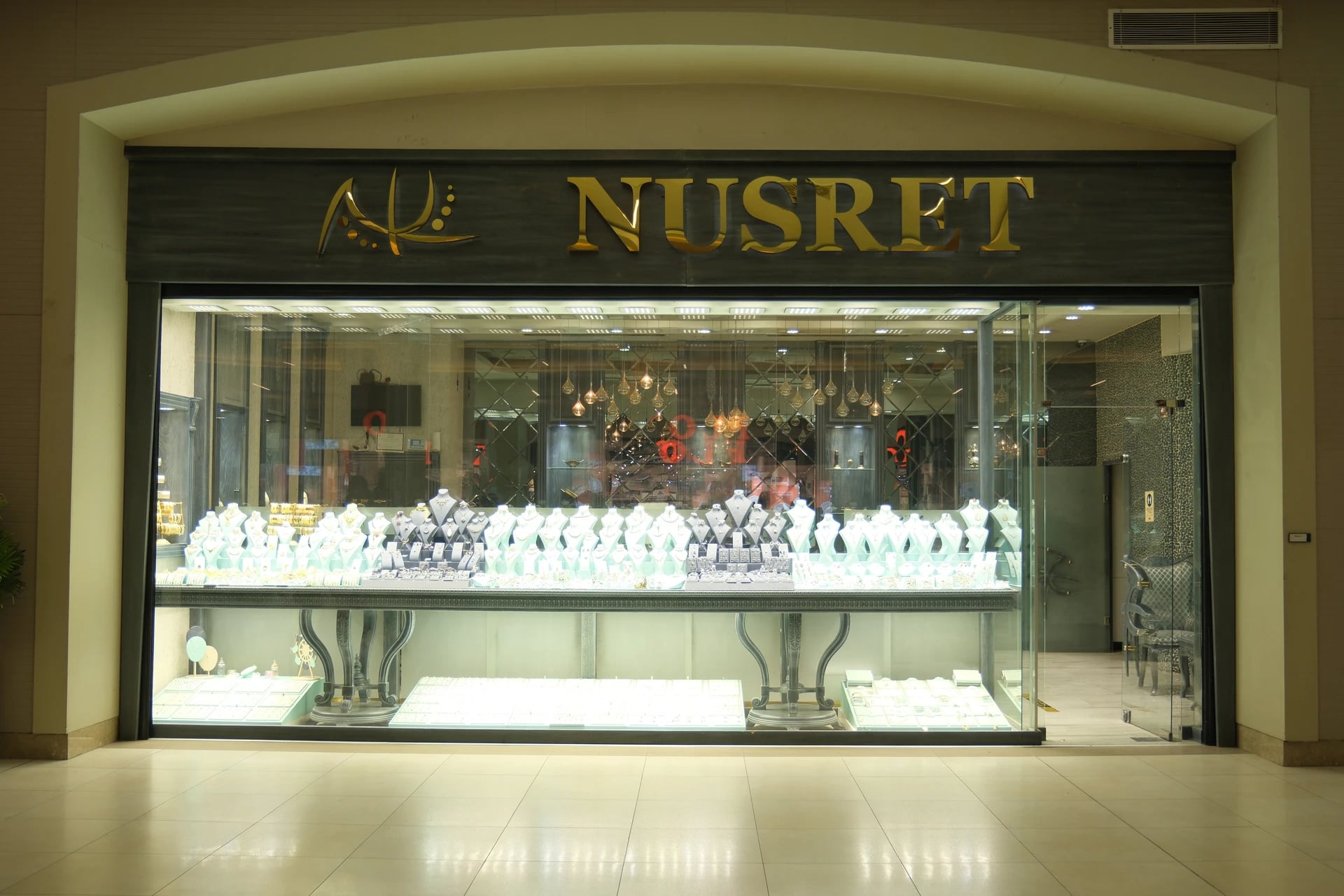 MNG Nusret — Fotoğraflar 8